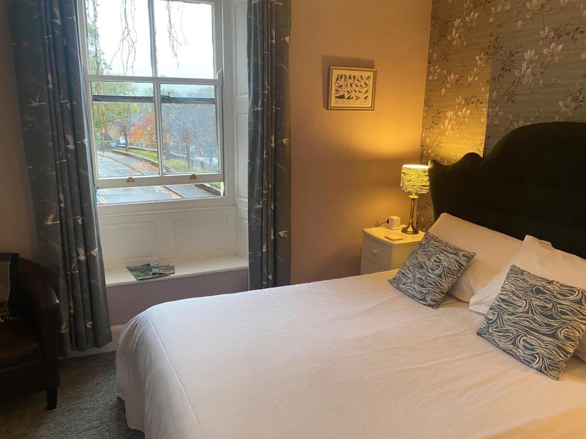 Talbot House Bed & Breakfast And Tearoom Пейтли Бридж Екстериор снимка