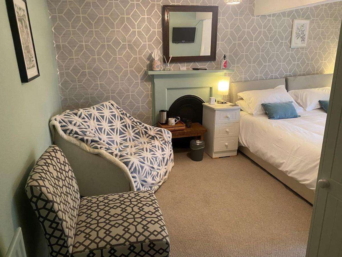 Talbot House Bed & Breakfast And Tearoom Пейтли Бридж Екстериор снимка